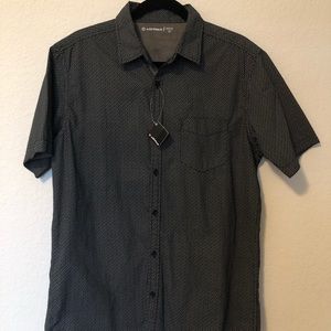Men’s Large Airwalk Button Up Shirt